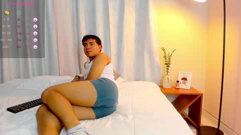 cherry_blossom77 online show from January 2026 01:27:01 PM