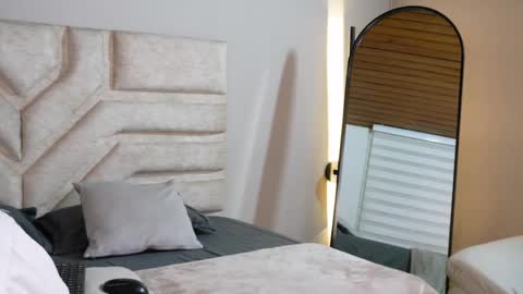 cherry_bunnyx online show from June 2026 04:40:01 AM