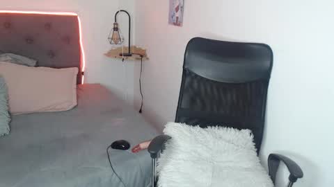 cherry_darck online show from March 2026 02:12:01 PM