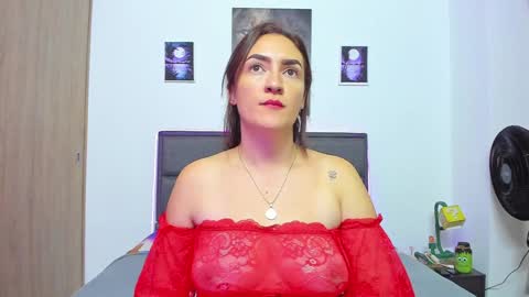 Snapshot of cherry_glam chatting on December 2024 04:09:02 AM I.G online show from December 2024 04:09:02 AM