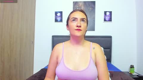 Snapshot of cherry_glam chatting on January 2025 04:22:02 AM I.G online show from January 2025 04:22:02 AM