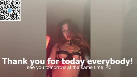 Vanessa Ray  STREAMING TIME everyday of the week  -  German time. except Saturday online show from February 2025 03:59:01 PM