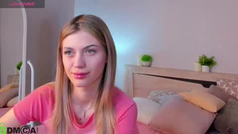 cherry_pr1ce online show from December 2025 12:18:02 AM