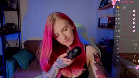 Roxy online show from September 2025 09:26:02 PM