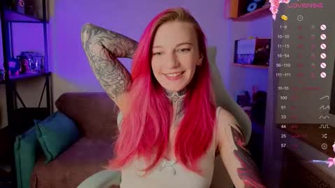 Roxy online show from October 2025 08:50:02 PM