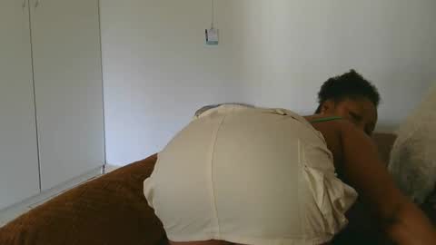 Snapshot of cherrybabexx chatting on December 2024 02:37:02 PM Cherrybabe online show from December 2024 02:37:02 PM