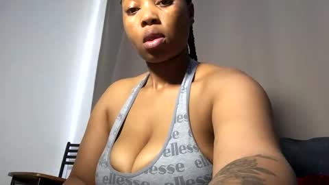 Snapshot of cherrybabexx chatting on December 2024 11:28:02 AM Cherrybabe online show from December 2024 11:28:02 AM