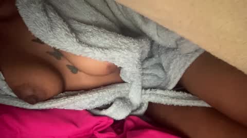 cherryb online show from March 2025 12:04:02 AM