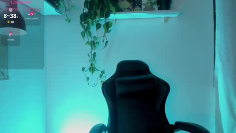 Snapshot of cherrybr_ chatting on November 2025 10:45:02 PM Cherry Lady online show from November 2025 10:45:02 PM