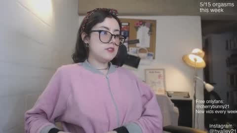 Sarah Prez online show from April 2026 08:50:01 AM