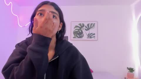 Snapshot of cherrydollxx chatting on October 2025 11:22:02 AM C H E R R Y online show from October 2025 11:22:02 AM