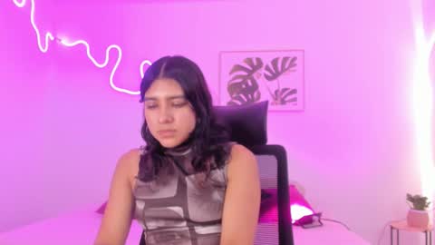 Snapshot of cherrydollxx chatting on October 2025 12:55:01 PM C H E R R Y online show from October 2025 12:55:01 PM