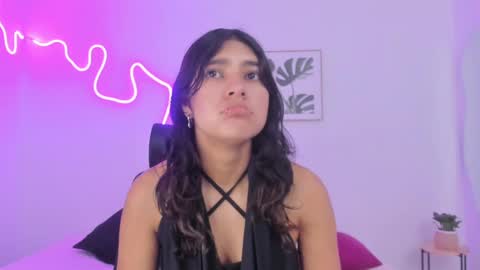 Snapshot of cherrydollxx chatting on October 2025 11:36:01 AM C H E R R Y online show from October 2025 11:36:01 AM