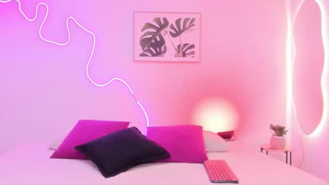 Snapshot of cherrydollxx chatting on November 2025 12:05:02 PM C H E R R Y online show from November 2025 12:05:02 PM