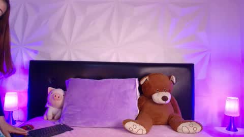 Cherry  online show from October 2025 06:01:02 AM