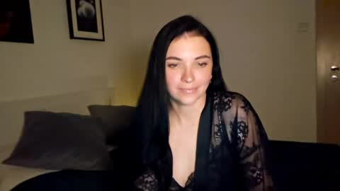 Snapshot of cherryluxe_ chatting on May 2026 07:42:02 PM Kira online show from May 2026 07:42:02 PM