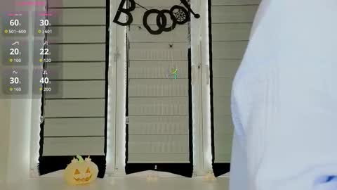 Lysia online show from October 2025 11:22:02 AM