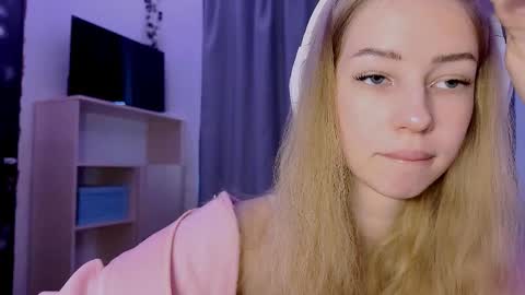 Evie online show from October 2025 09:24:02 AM