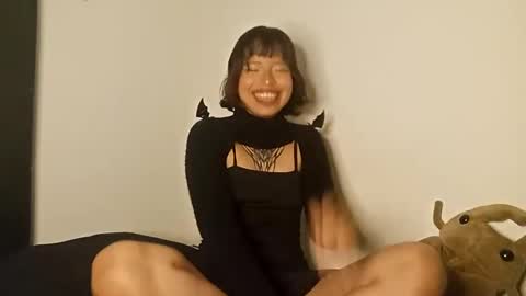 Cherry  online show from January 2025 01:00:02 AM