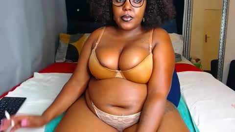 cherryyummy69 online show from December 2024 05:59:02 AM