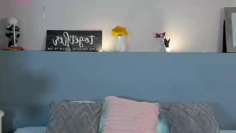 cheryelfox online show from September 2025 09:18:01 PM