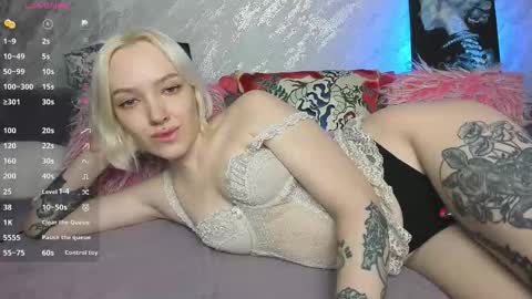 Cheryl online show from November 2025 10:45:01 PM