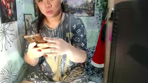 chescahotxxxl online show from December 2024 12:23:01 PM