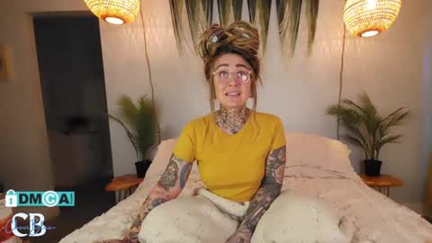 Chevi Blue online show from January 2025 04:02:01 PM