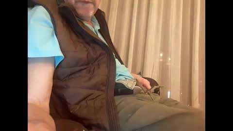 Snapshot of chevy69 chatting on January 2025 03:47:01 AM chevy69 online show from January 2025 03:47:01 AM