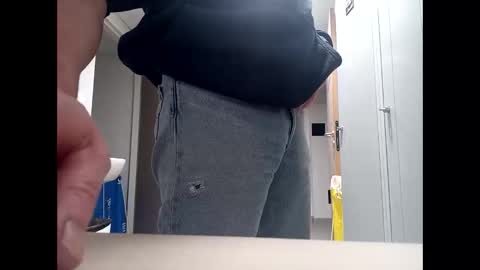 Snapshot of chevy69 chatting on March 2025 09:11:02 PM chevy69 online show from March 2025 09:11:02 PM