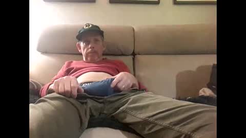 Snapshot of chevy69 chatting on November 2025 11:14:02 PM chevy69 online show from November 2025 11:14:02 PM