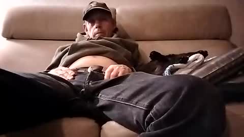 Snapshot of chevy69 chatting on November 2025 11:48:02 PM chevy69 online show from November 2025 11:48:02 PM