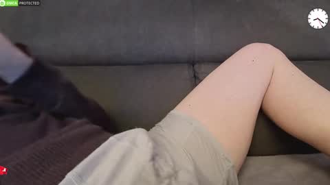 Snapshot of chezmonsieur_g chatting on March 2026 07:20:01 PM Grey online show from March 2026 07:20:01 PM