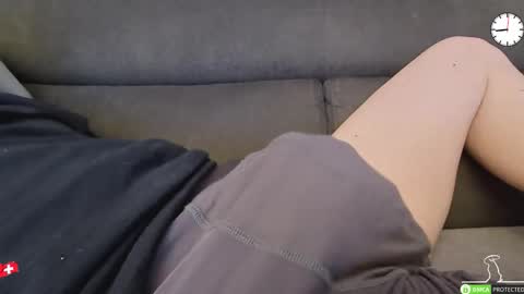 Snapshot of chezmonsieur_g chatting on March 2026 07:41:01 PM Grey online show from March 2026 07:41:01 PM