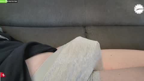 Snapshot of chezmonsieur_g chatting on May 2026 06:14:02 PM Grey online show from May 2026 06:14:02 PM