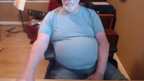 Snapshot of chgodad chatting on June 2026 12:33:01 PM chgodad online show from June 2026 12:33:01 PM