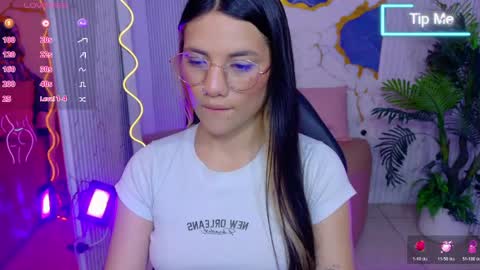 Snapshot of chiara_tay chatting on June 2026 02:34:02 AM Chiara online show from June 2026 02:34:02 AM