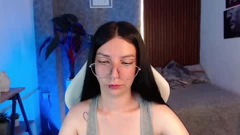 Snapshot of chiaraa_fiore chatting on March 2025 12:04:02 AM Chiara online show from March 2025 12:04:02 AM