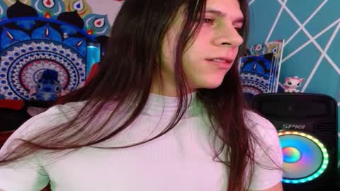 chico_explosivo online show from November 2025 12:13:01 AM