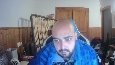 chicomallorca96 online show from February 2025 10:08:02 AM