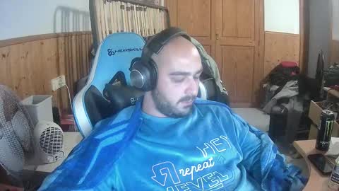 chicomallorca96 online show from February 2025 06:48:01 PM