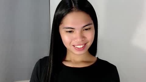 Snapshot of chictemptation_ chatting on February 2026 11:47:02 PM CRISTINE3. online show from February 2026 11:47:02 PM