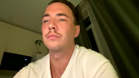 ChillyVillie online show from June 2026 10:19:02 PM