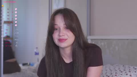 Snapshot of chillgirlll chatting on June 2026 04:50:02 AM Nicole online show from June 2026 04:50:02 AM