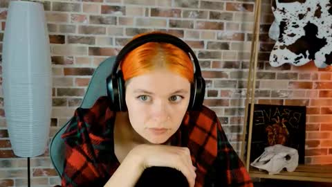 Bella online show from September 2025 05:42:01 AM