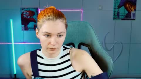 Bella online show from October 2025 05:15:02 AM