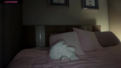 Snapshot of chillstella chatting on May 2026 09:15:01 AM Call me Stelz online show from May 2026 09:15:01 AM