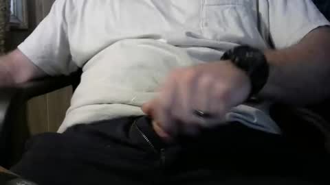 chippy1985 online show from May 2026 10:44:01 AM