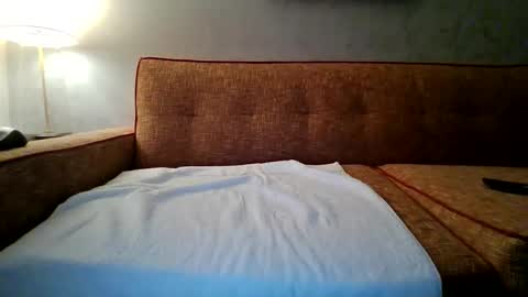 chippy70 online show from December 2025 08:30:01 AM