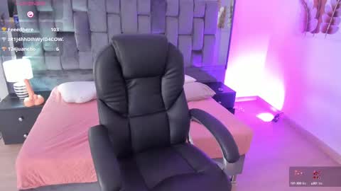 Chloe online show from February 2025 09:04:02 PM